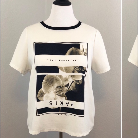 Tops - Trendy fashionable black and white paris top